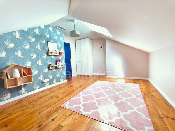 Maison à vendre 6 pièces, 215 m² habitables à AIRE SUR L'ADOUR (40)