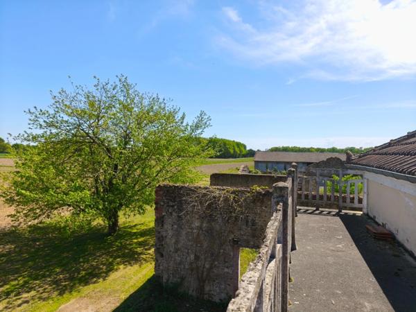 Maison à vendre 6 pièces, 215 m² habitables à AIRE SUR L'ADOUR (40)