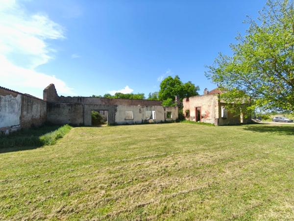 Maison à vendre 6 pièces, 215 m² habitables à AIRE SUR L'ADOUR (40)