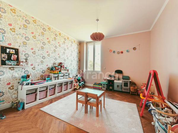 Maison à vendre 6 pièces, 215 m² habitables à AIRE SUR L'ADOUR (40)