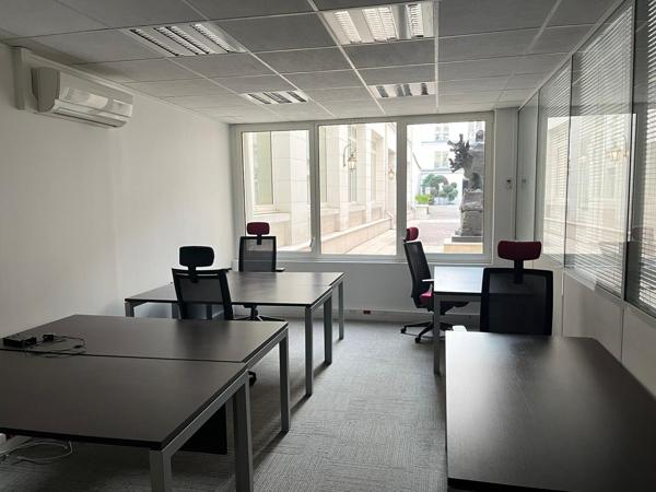 Bureaux à louer à PARIS 75010