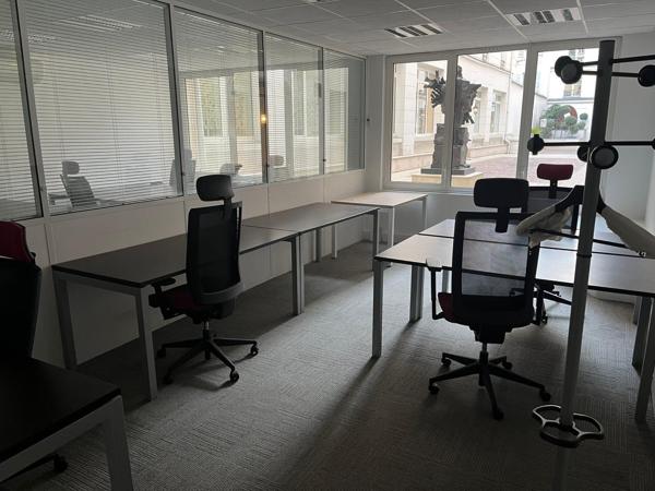 Bureaux à louer à PARIS 75010
