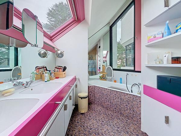 Maison d'architecte signée Maurice Thomas - VUE LOIRE - aux portes d'ANCENIS.