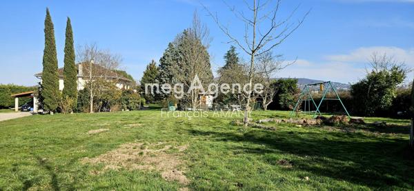 Maison à Dommartin, 69380 - 7 pièces 240m²