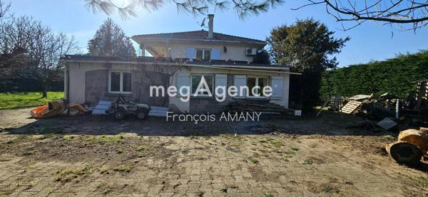 Maison à Dommartin, 69380 - 7 pièces 240m²