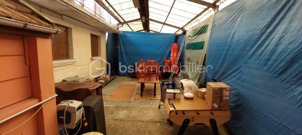 Local commercial de 140 m²