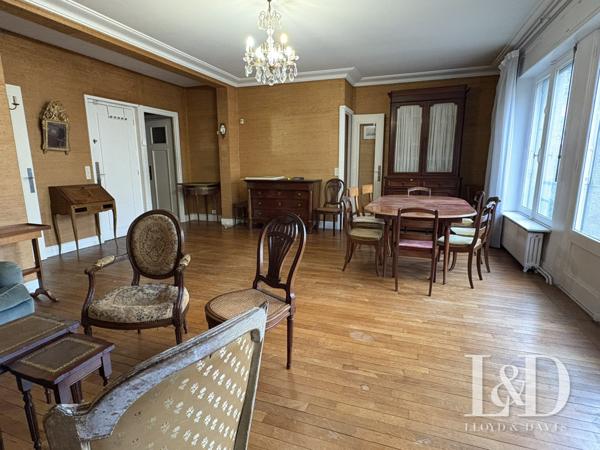 Belle Maison ancienne au coeur du Hameau Michel Ange