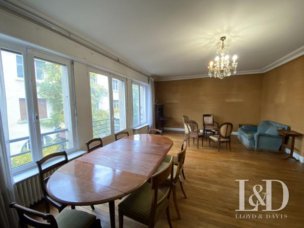 Belle Maison ancienne au coeur du Hameau Michel Ange