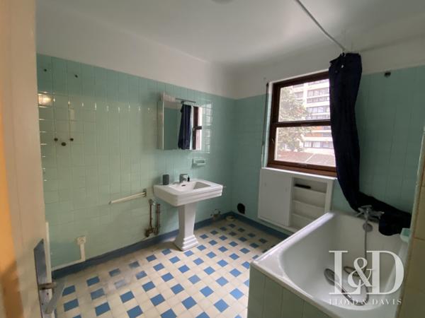 Belle Maison ancienne au coeur du Hameau Michel Ange