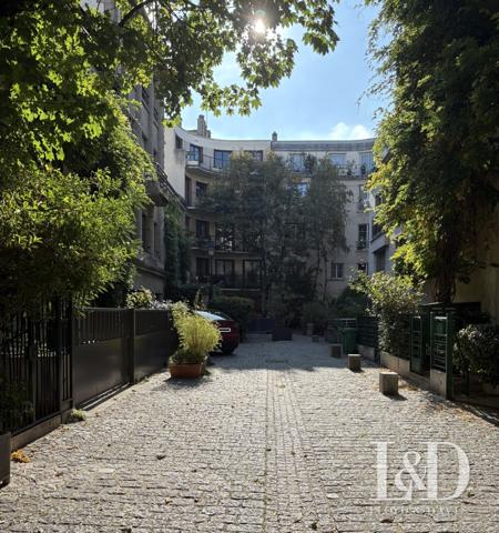 Belle Maison ancienne au coeur du Hameau Michel Ange