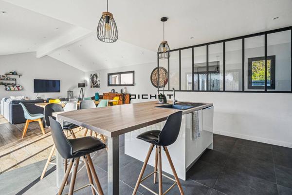 Maison 6 pièces 177 m²