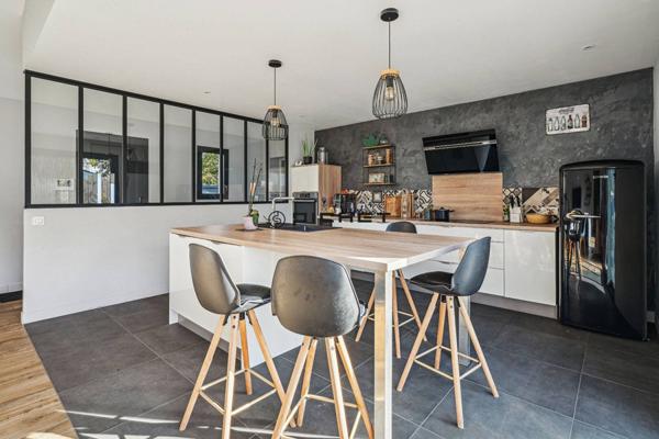Maison 6 pièces 177 m²