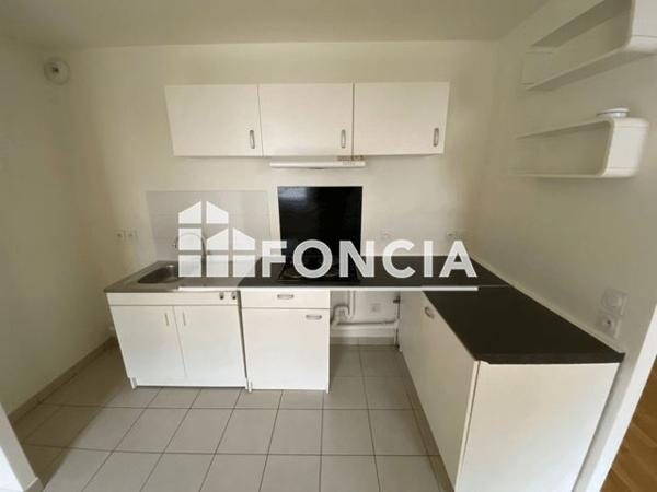 Location Studio 33.9 m² - 15 RUE DU TRAVERS DES CHAMPS GUILLAUME Cormeilles-en-parisis 95240