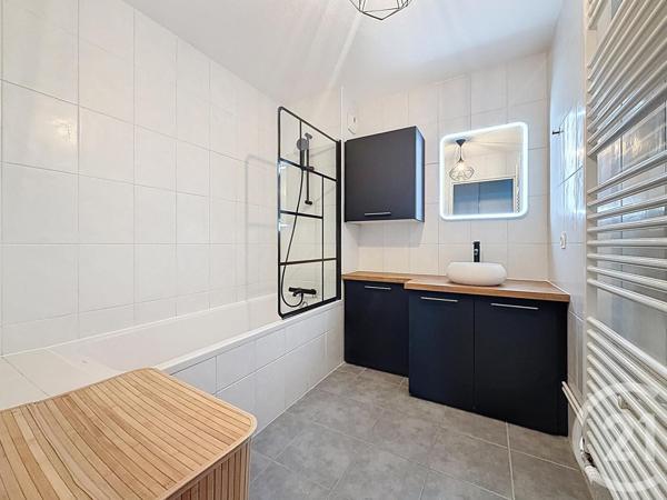 Appartement F3 à vendre  3 pièces - 62 m2 TROYES - 10