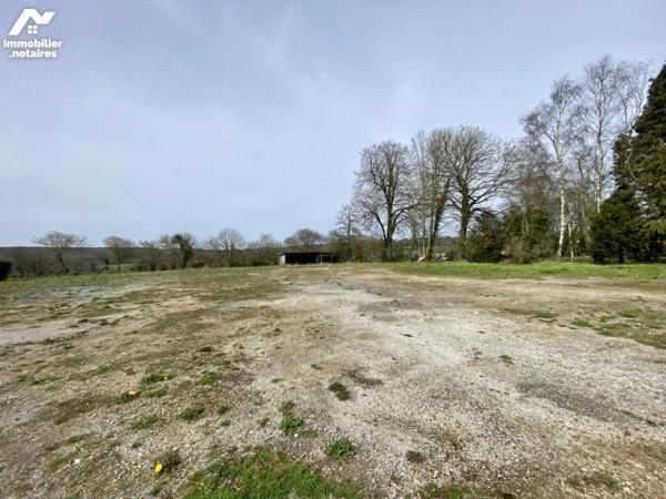 Proche AUNAY SUR ODON : Parcelle à bâtir de 2800 m² environ