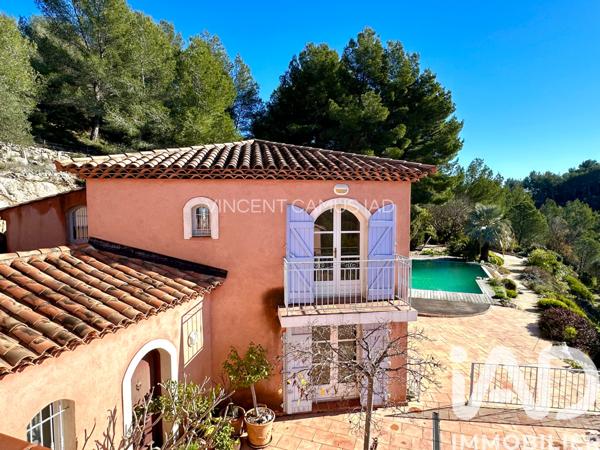 Maison à vendre 6 pièces 240 m² Sanary-sur-Mer