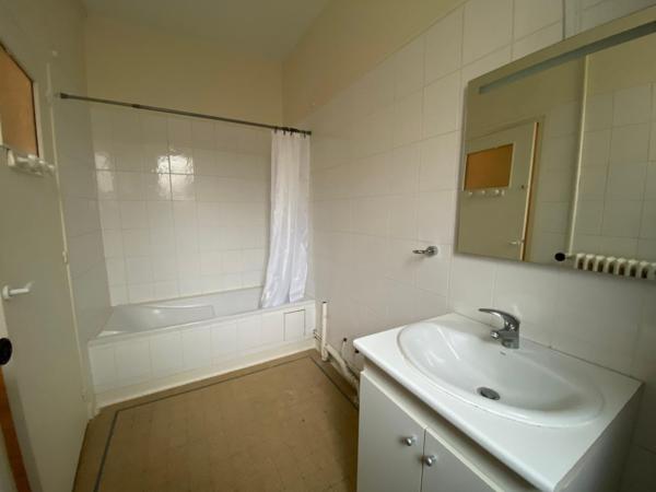 Appartement * 2 Pièces * 59 M² * 44000 Nantes * 628 * 90 * 718, Nantes 44000