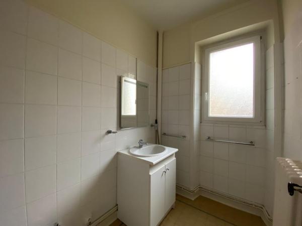 Appartement * 2 Pièces * 59 M² * 44000 Nantes * 628 * 90 * 718, Nantes 44000