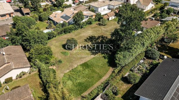 ANDERNOS, PROCHE CENTRE VILLE, GRAND TERRAIN 2 184 M2