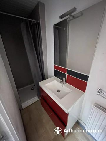 Vente                                                      Appartement
                        
                     2 pièces                      45 m2                     à Seloncourt