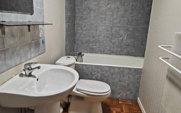 Appartement à louer    1 pièce •  Aire-sur-l'Adour