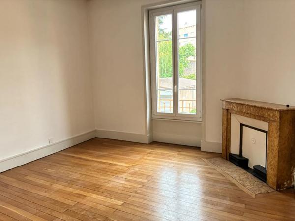 Appartement à louer à Mâcon (71000)