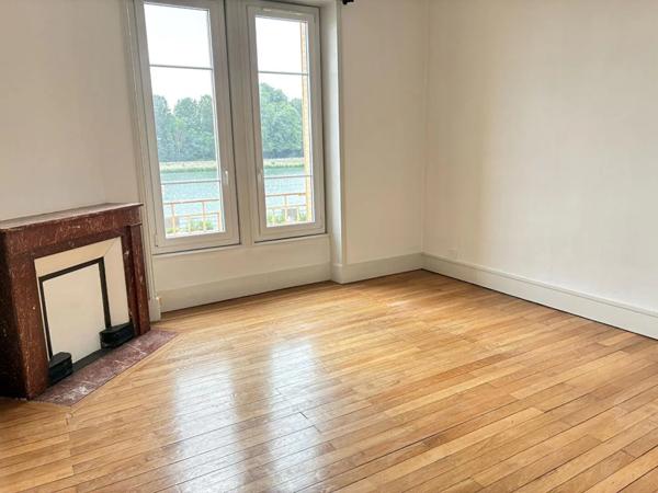 Appartement à louer à Mâcon (71000)