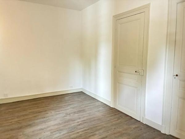 Appartement à louer à Mâcon (71000)