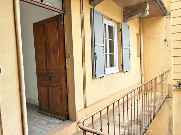 Appartement à louer à Mâcon (71000)