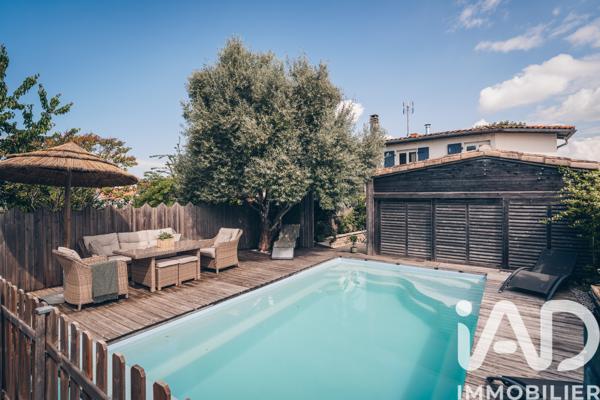 Maison à vendre 8 pièces 155 m² Angoulins
