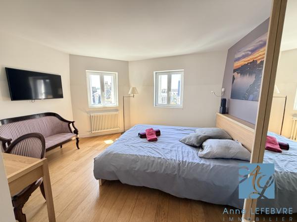 GRANDE MAISON à fort investissement