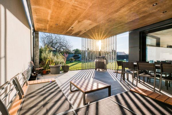 Maison d’architecte à La Rochelle 4 chambres plus studio à l'abri des regards