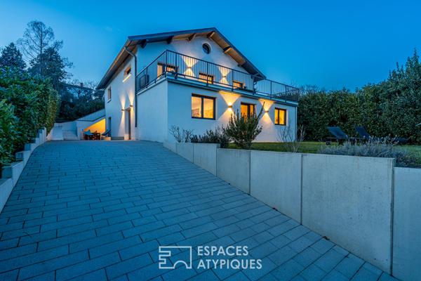 Maison rénovée avec vue à proximité du centre du village