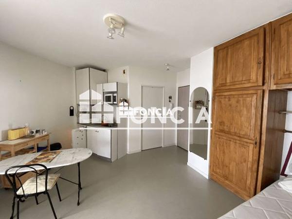 Location Studio meublé 22.33 m² - 60 RUE ALFRED KASTLER La Rochelle 17000