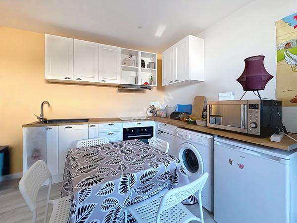 À vendre à ANCENIS centre, proche gare : Ensemble immobilier de deux appartements + garages - idéal investisseur