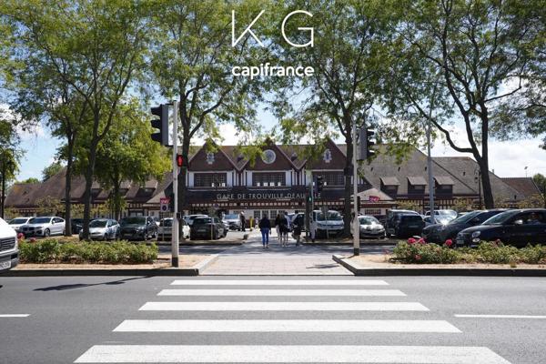 Proximité immédiate de Deauville, immeuble de bureaux à louer 250 m² divisibles pour professions libérales et activités tertiaires