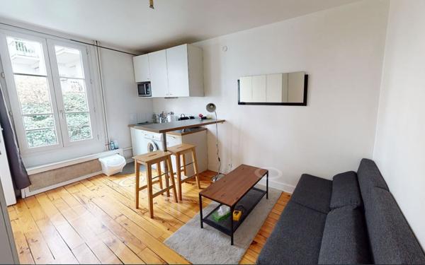 Appartement à vendre    1 pièce • 15,86 m2 Paris 18