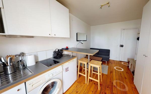 Appartement à vendre    1 pièce • 15,86 m2 Paris 18