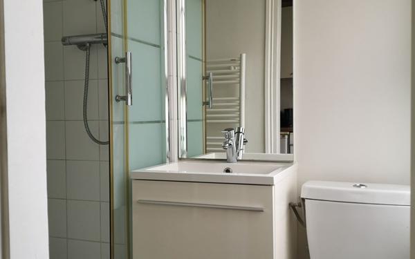 Appartement à vendre    1 pièce • 15,86 m2 Paris 18