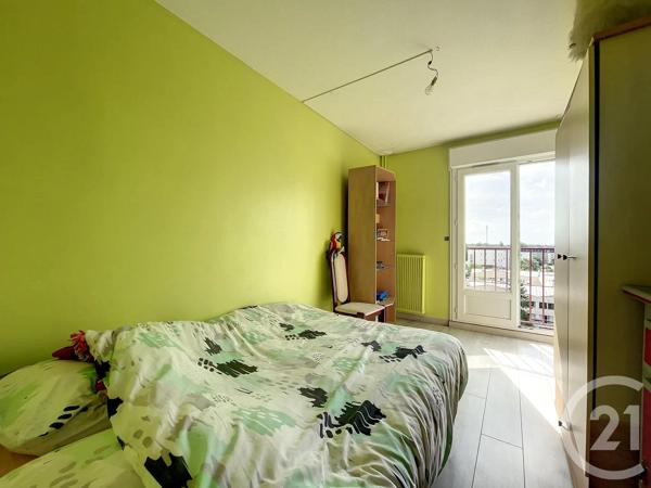 Appartement F3 à vendre  4 pièces - 82,09 m 2   COMPIEGNE  - 60