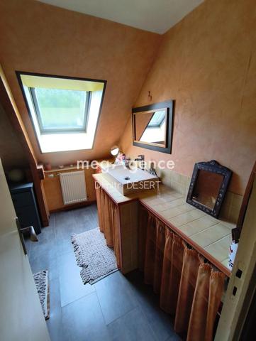 Maison à ATHIS-VAL DE ROUVRE, 61430 - 6 pièces 118m²