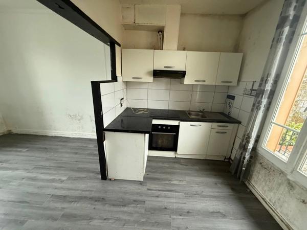 Vente                                                      Maison
                        
                     3 pièces                      66 m2                     à Villeneuve-le-Roi