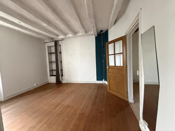 Immeuble à vendre |  Septeuil |  209 m²
