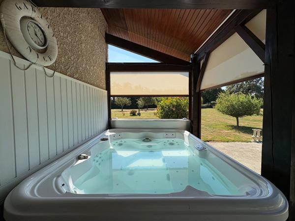 Maison landaise 6 pièces 235m2 sur 6531m2 de terrain