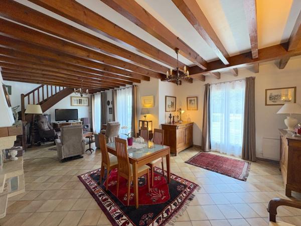 Maison landaise 6 pièces 235m2 sur 6531m2 de terrain