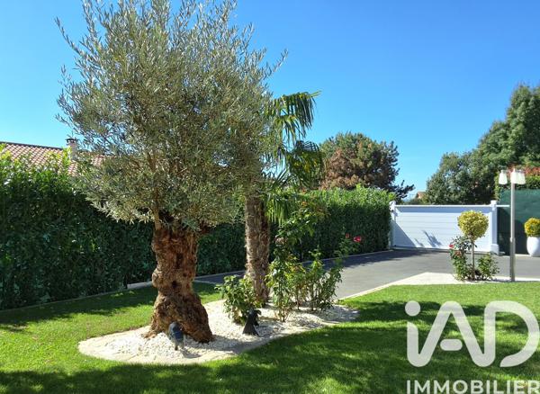 Maison à vendre 6 pièces 140 m² Neuville-sur-Saône