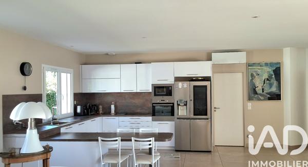 Maison à vendre 6 pièces 140 m² Neuville-sur-Saône