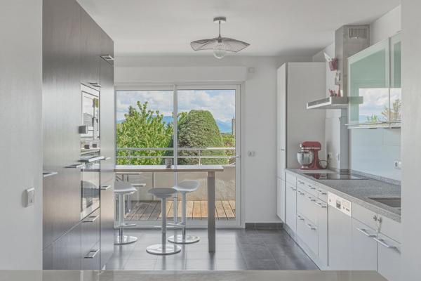 Vente Appartement de luxe Divonne-les-Bains 5 Pièces 146 m²