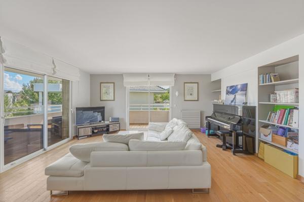Vente Appartement de luxe Divonne-les-Bains 5 Pièces 146 m²