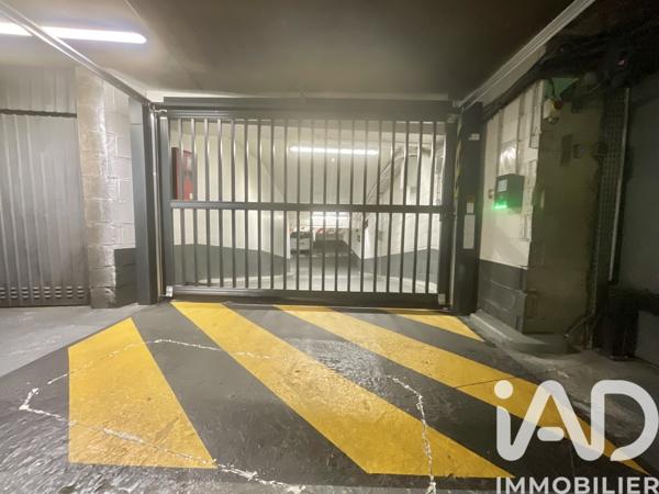 Parking à vendre 12 m² Paris 11